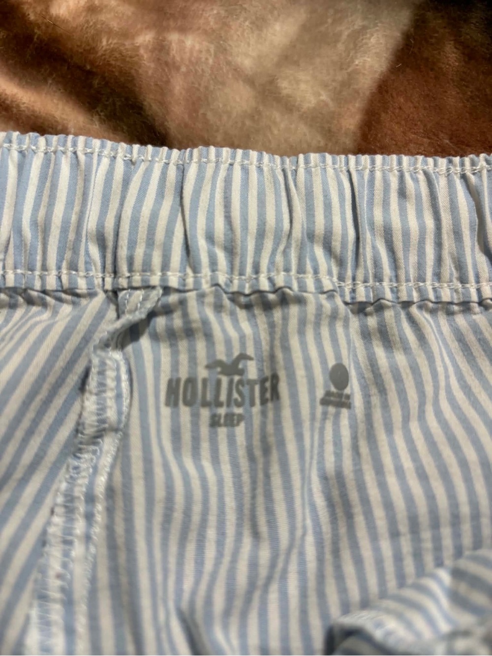 Hollister Gray & White Pinstripe Wide-Leg Lounge and Pajama Pants Size Large - Picture 2 of 4